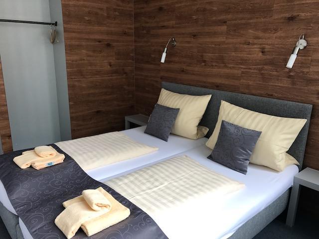Creo Hotel 3*